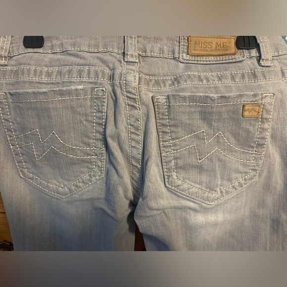 Miss Me Sunny Skinny - Picture 3 of 7